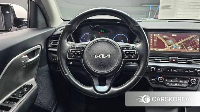 Kia Niro Plus 2022 Белый из Кореи, фото 4