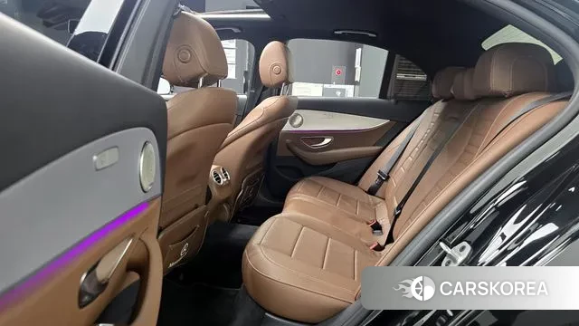 Mercedes-Benz E-Class W213 2021 Черный из Кореи, фото 4