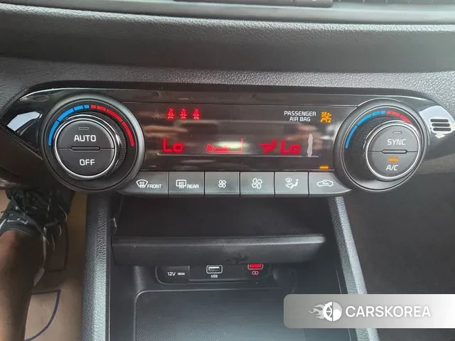 Kia The New K3 2nd generation 2022 Белый из Кореи, фото 4