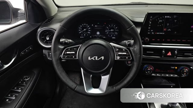 Kia The New K3 2nd generation 2022 Белый из Кореи, фото 4