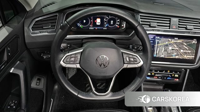 Volkswagen Tiguan second Generation 2024 Серый из Кореи, фото 4