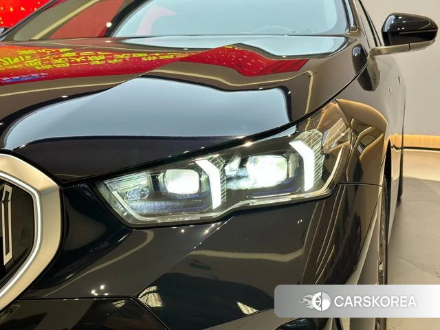 BMW 5 series 2025 Синий из Китая, фото 4