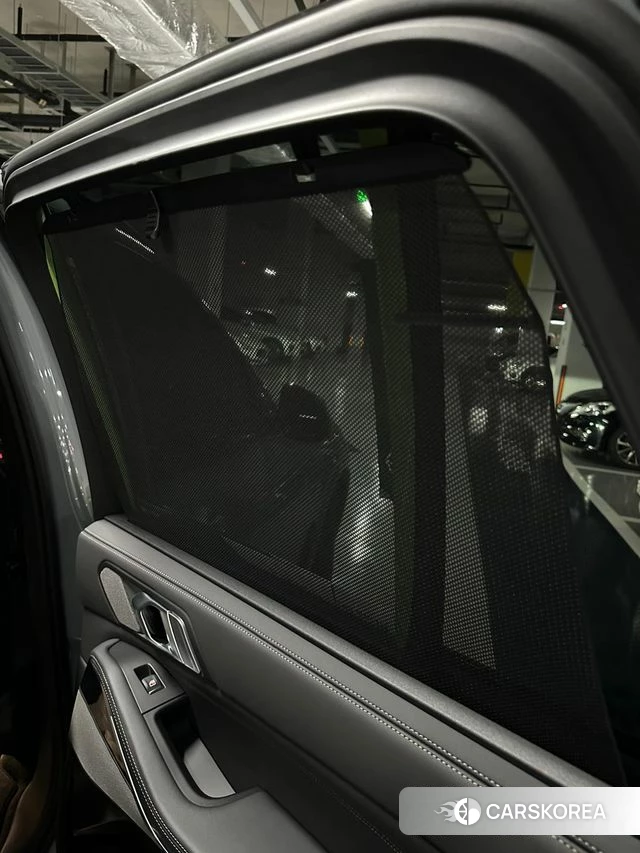 BMW X5 (G05) 2025 Светло-серебряный цвет из Кореи, фото 4