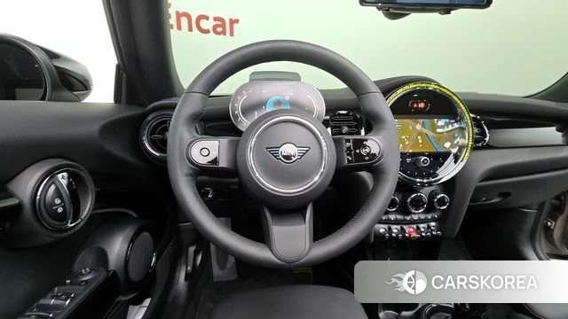 Mini Cooper Convertible 2024 Серый из Кореи, фото 4