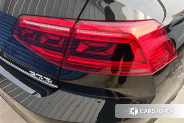 Volkswagen Magotan PHEV 2022 Черный из Китая, фото 4