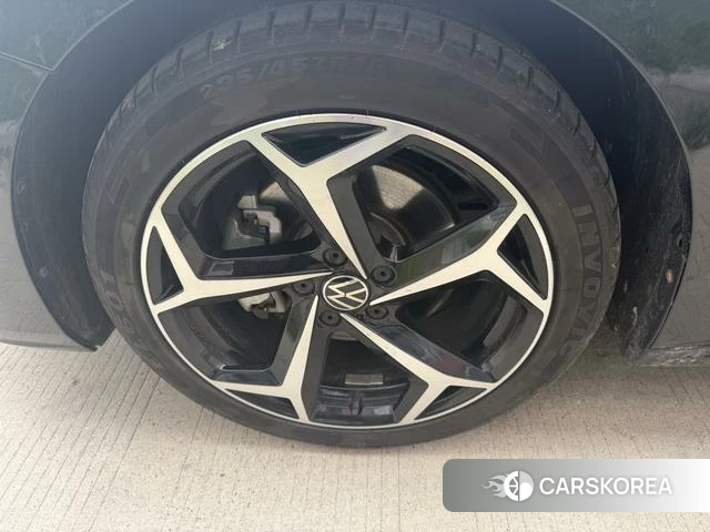 Volkswagen Passat 2023 Черный из Китая, фото 4