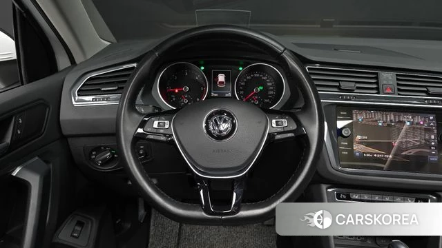Volkswagen Tiguan second Generation 2020 Белый из Кореи, фото 4