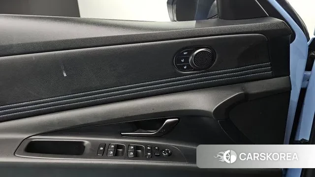 Hyundai Avante (CN7) 2022 Небесно-голубой из Кореи, фото 4