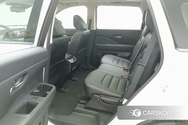 Nissan Exploring the land 2024 Белый из Китая, фото 4