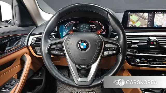 BMW 5 Series (G30) 2019 Белый из Кореи, фото 4