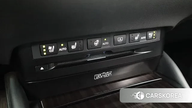 Lexus ES300h 7th generation 2019 Черный из Кореи, фото 4