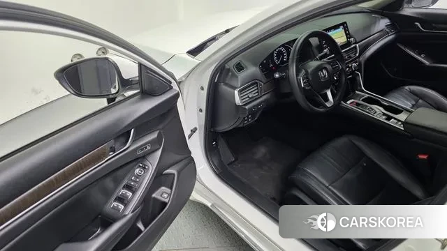 Honda Accord 10th Generation 2018 Белый из Кореи, фото 4