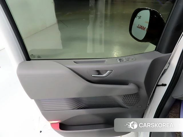 Hyundai Staria 2024 Белый из Кореи, фото 4