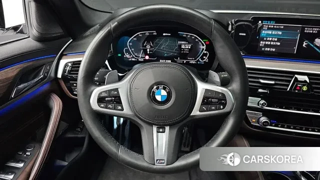 BMW 5 Series (G30) 2020 Белый из Кореи, фото 4