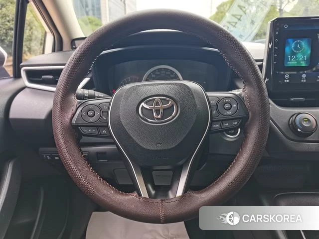 Toyota Corolla 2023 Белый из Китая, фото 4