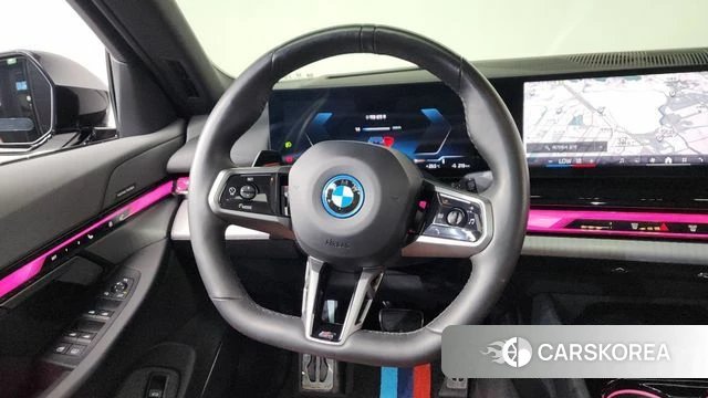 BMW i5 (G60) 2024 Черный из Кореи, фото 4