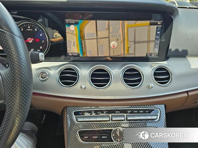 Mercedes-Benz E-Class W213 2018 Черный из Кореи, фото 4
