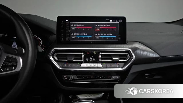 BMW X4 (G02) 2024 Черный из Кореи, фото 4