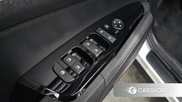 Kia Sportage 5th Generation Hybrid 2021 Белый из Кореи, фото 4