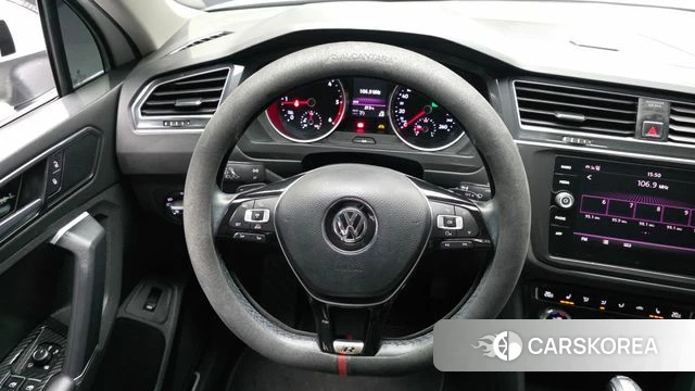 Volkswagen Tiguan second Generation 2018 Белый из Кореи, фото 4