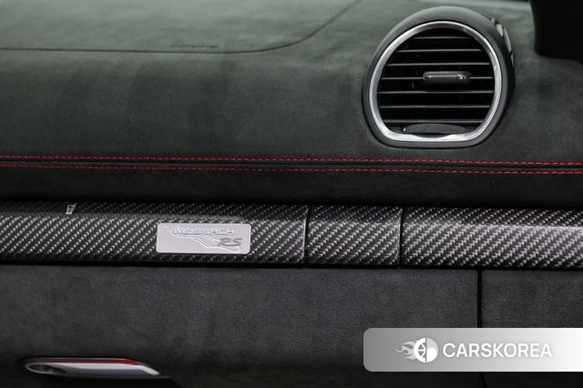 Porsche 718 2025 Серебристо-серый из Китая, фото 4