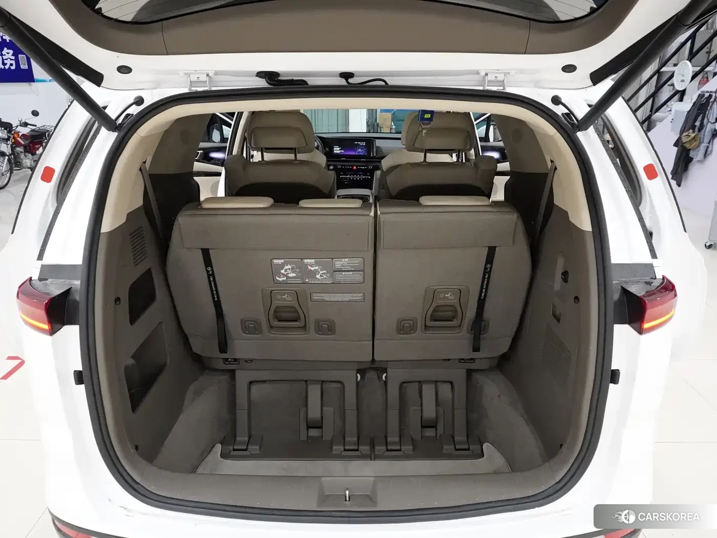Kia Carnival 2021 Белый из Китая, фото 4