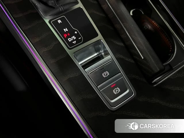 Audi A6 (C8) 2021 Черный из Кореи, фото 4