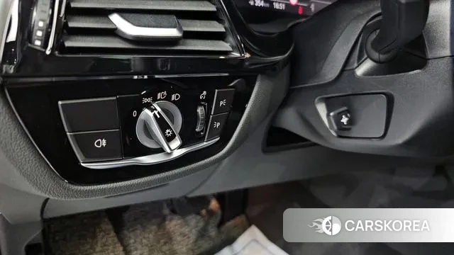 BMW 5 Series (G30) 2021 Серый из Кореи, фото 4