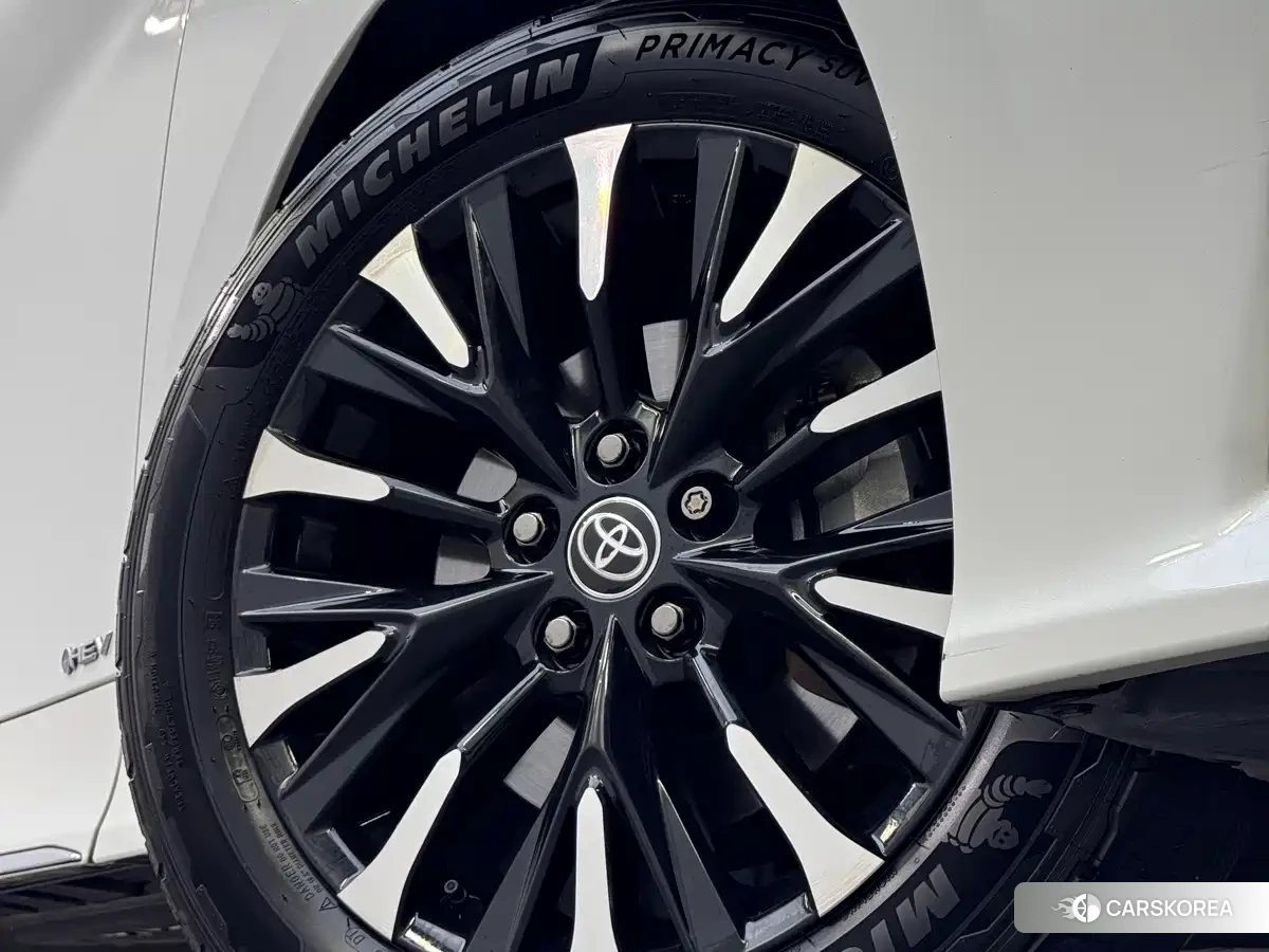 Toyota Elfa 2023 Белый из Китая, фото 4