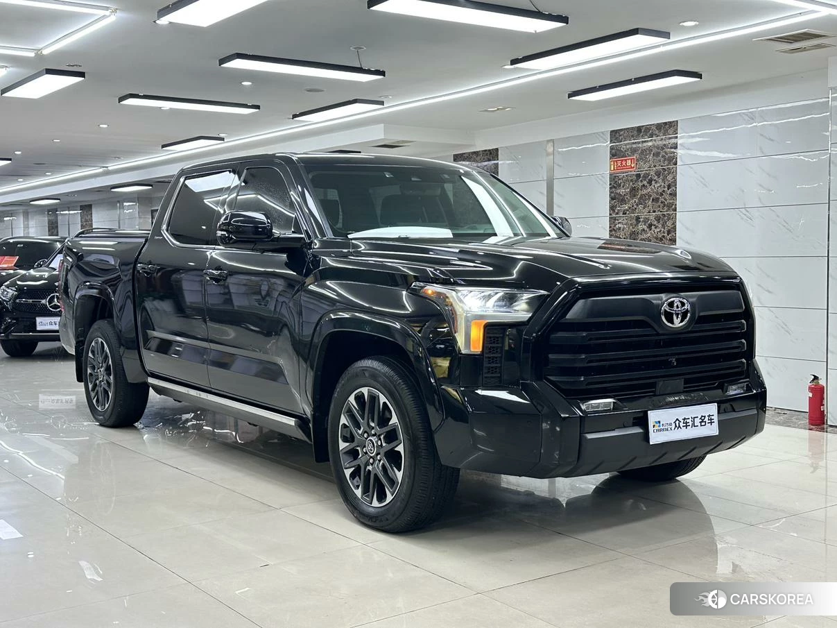 Toyota Tundra 2023 Синий из Китая, фото 4