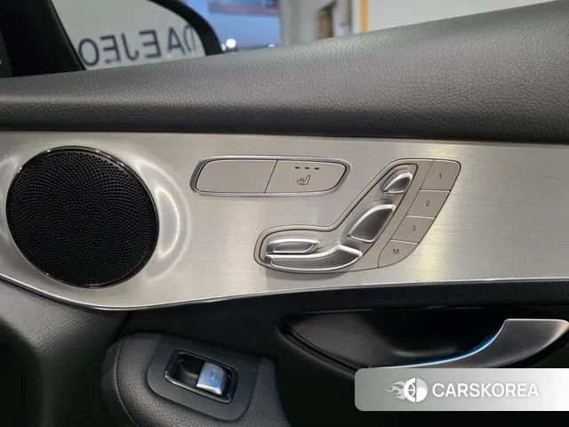 Mercedes-Benz GLC-Class X253 2018 Черный из Кореи, фото 4