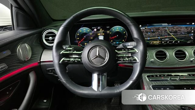 Mercedes-Benz E-Class W213 2022 Белый из Кореи, фото 4