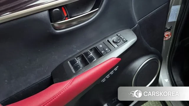 Lexus NX300h 2020 Серебряный из Кореи, фото 4