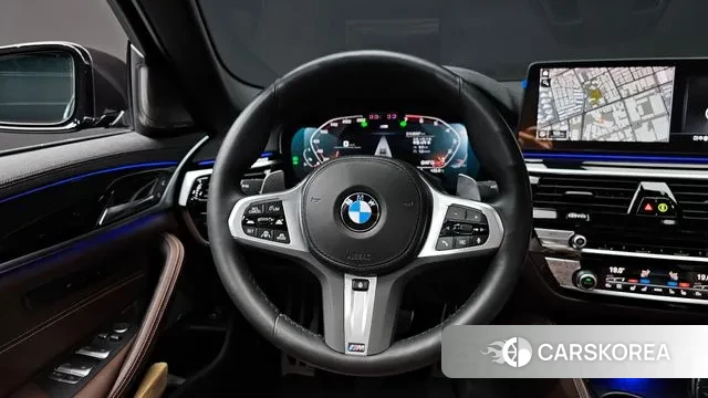 BMW 5 Series (G30) id 2900333 из Кореи 4