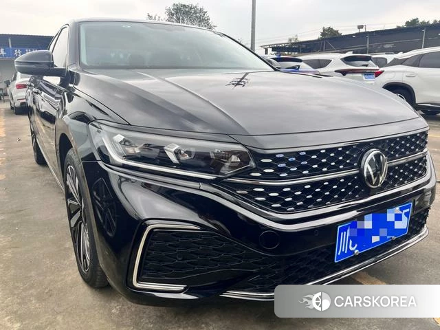 Volkswagen Passat 2022 Черный из Китая, фото 4