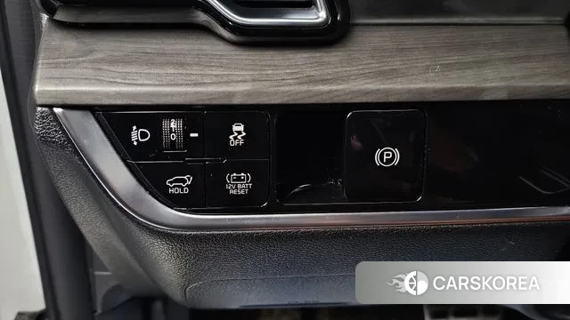 Kia Sportage 5th Generation Hybrid 2023 Белый из Кореи, фото 4