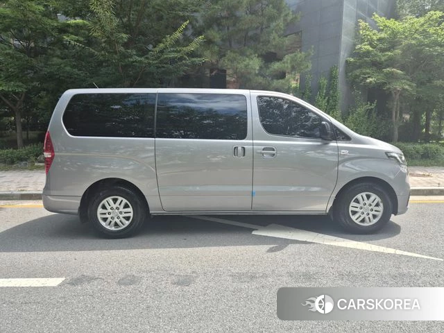 Hyundai The New Grand Starex 2020 Серебристо-серый из Кореи, фото 4