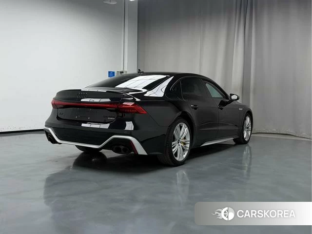 Audi A7L 2024 Черный из Китая, фото 4