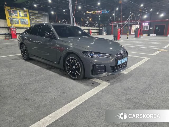 BMW i4 2023 Серебристо-серый из Кореи, фото 4