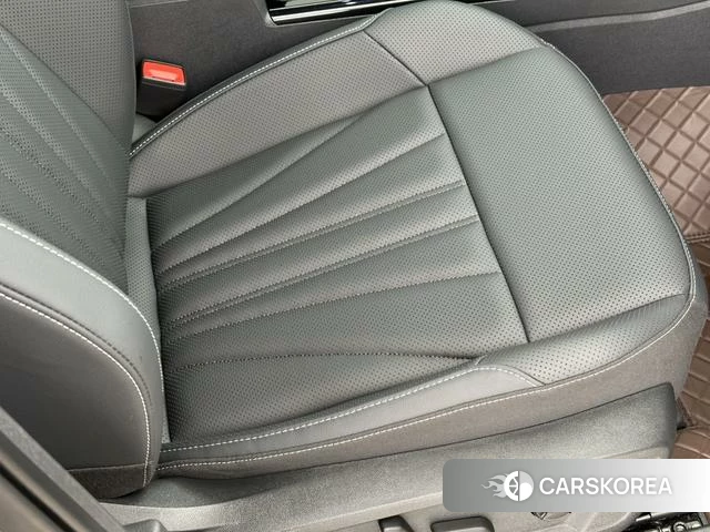 Volkswagen Passat 2025 Черный из Китая, фото 4