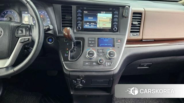 Toyota Sienna 2018 Серый из Кореи, фото 4