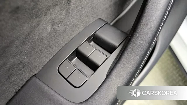 Tesla Model Y 2022 Белый из Кореи, фото 4