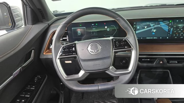 Ssangyong Torres EVX 2023 Светло-серебряный цвет из Кореи, фото 4