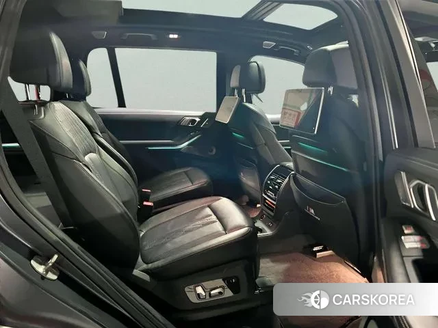 BMW X7 (G07) 2021 Черный из Кореи, фото 4