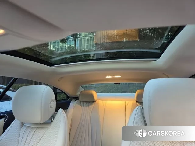 Mercedes-Benz E-Class W213 2023 Белый из Кореи, фото 4