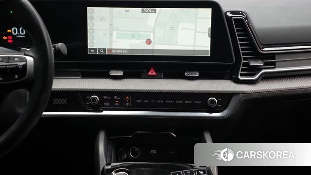 Kia Sportage 5th Generation Hybrid 2023 Белый из Кореи, фото 4