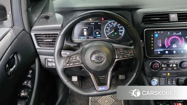 Nissan Leaf (ZE1) 2019 Белый из Кореи, фото 4