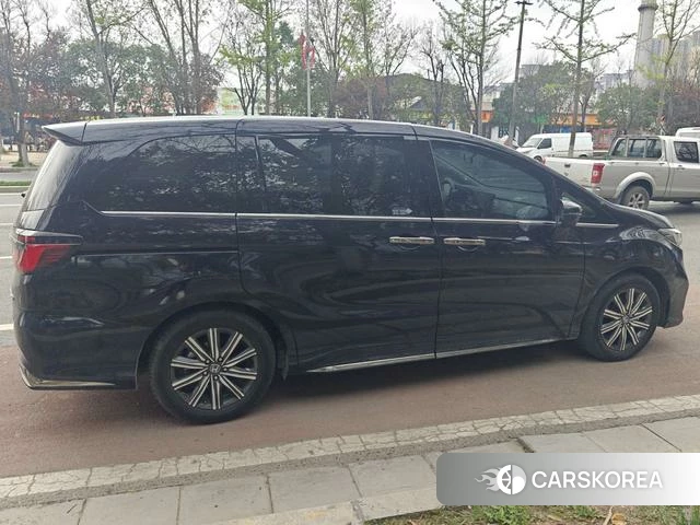 Honda Odyssey 2024 Синий из Китая, фото 4