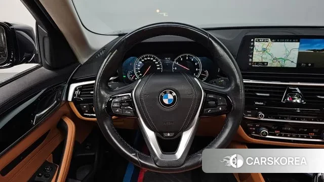 BMW 5 Series (G30) 2018 Синий из Кореи, фото 4