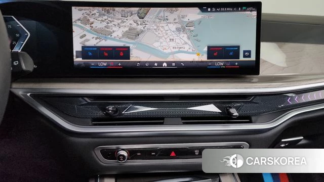 BMW X7 (G07) 2023 Черный из Кореи, фото 4